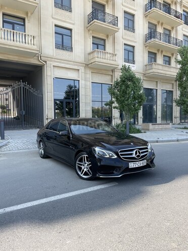 Mercedes E 220 d 2013, 240,315 km - 2.2 л - Bakı
