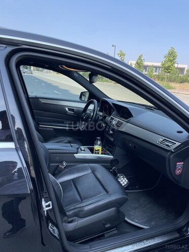 Mercedes E 220 d 2013, 240,315 km - 2.2 л - Bakı