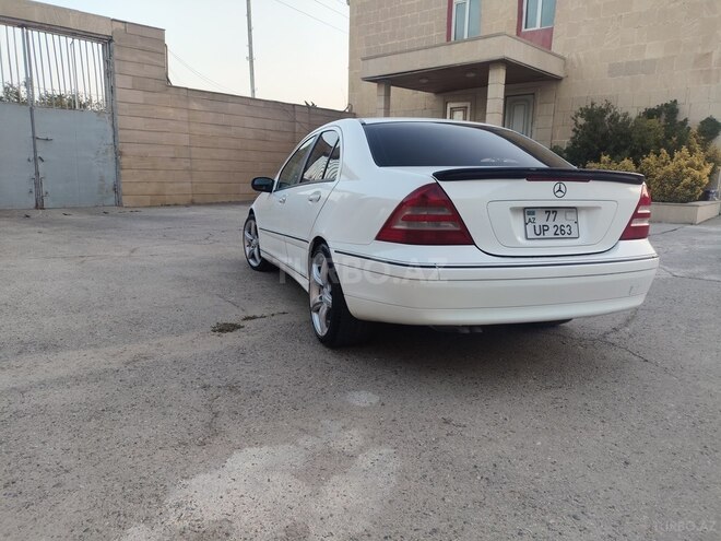 Mercedes C 200 2001, 280,000 km - 2.0 л - Bakı