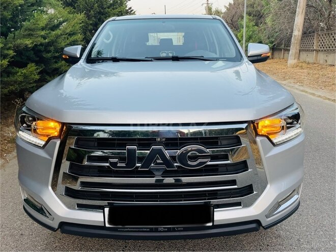 JAC T8-13
