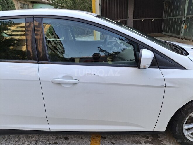 Ford Focus 2015, 168,000 km - 1.6 l - Bakı