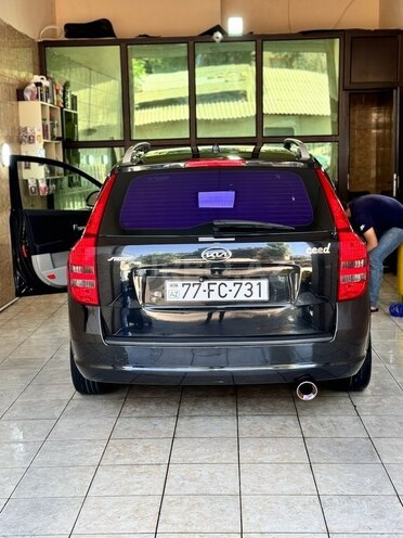 Kia  2008, 250,000 km - 1.6 l - Bakı