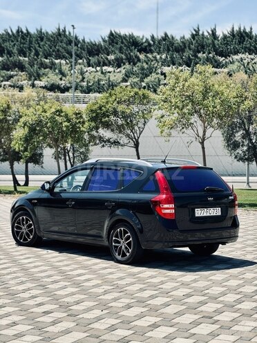 Kia  2008, 250,000 km - 1.6 l - Bakı