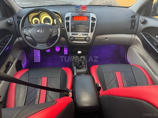 Kia  2008, 250,000 km - 1.6 l - Bakı