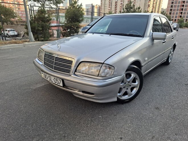 Mercedes C 240 1999, 258,800 km - 2.4 l - Bakı