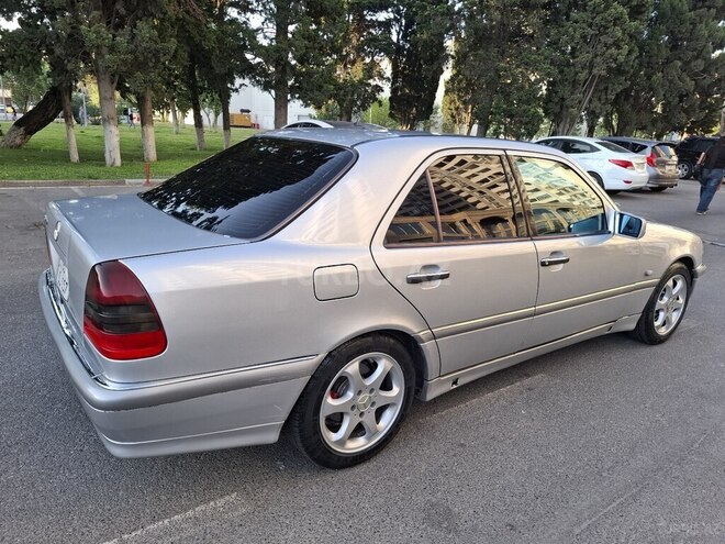 Mercedes C 240 1999, 258,800 km - 2.4 l - Bakı