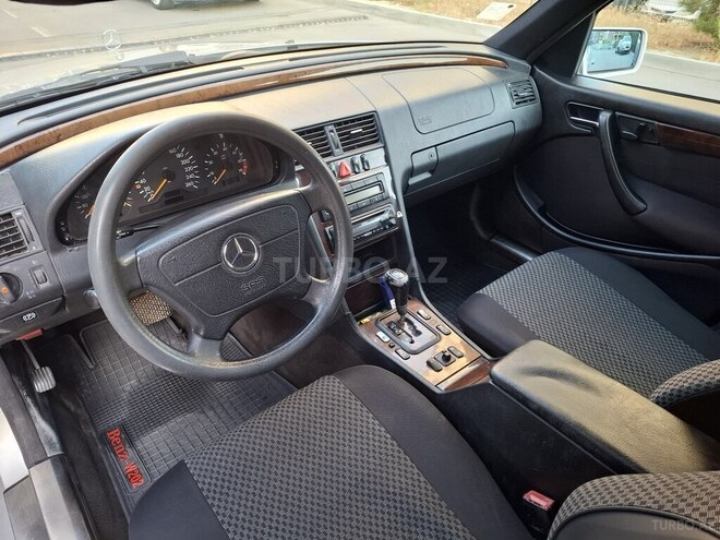 Mercedes C 240 1999, 258,800 km - 2.4 l - Bakı