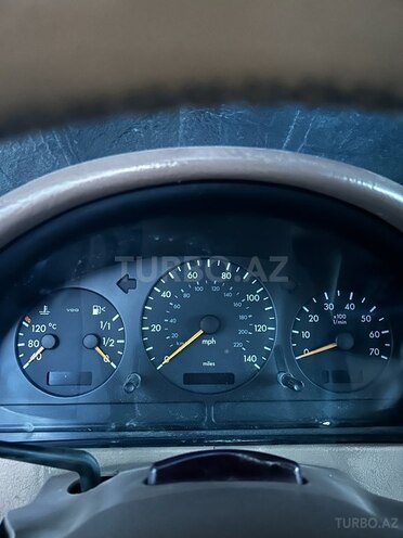 Mercedes ML 320 2001, 300,000 km - 3.2 l - Sumqayıt