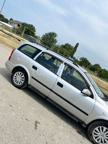 Opel Astra 1998, 450,000 km - 1.8 l - Quba