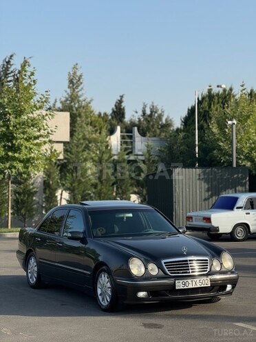 Mercedes E 280 2000, 380,000 km - 2.8 l - Salyan