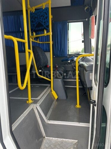 Isuzu Ecobus 2012, 500,000 km - 4.6 l - Bakı