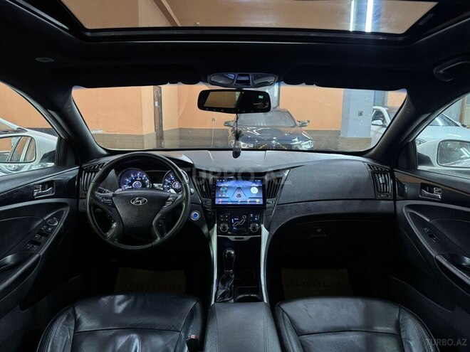 Hyundai Sonata-5