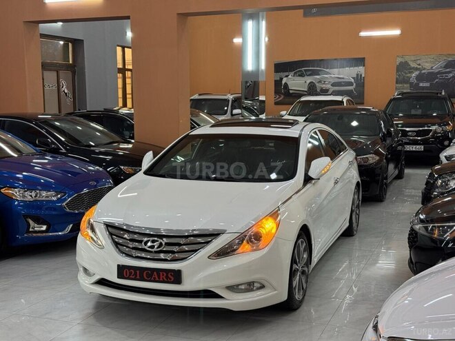 Hyundai Sonata-12