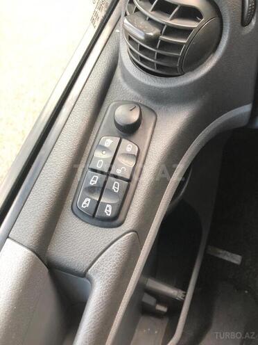 Mercedes Atego 1218 2010, 450,000 km - 4.3 l - Salyan
