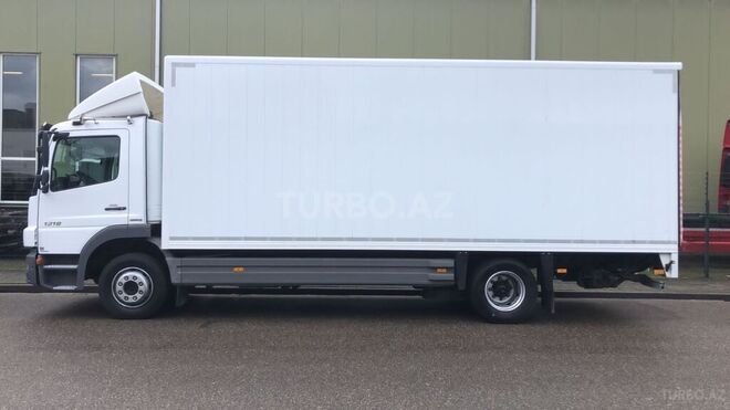 Mercedes Atego 1218 2010, 450,000 km - 4.3 l - Salyan