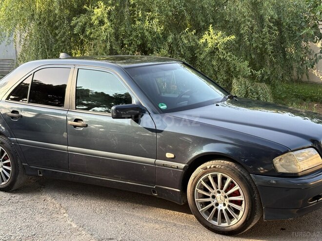 Mercedes C 200 2000, 375,000 km - 2.0 l - Bakı