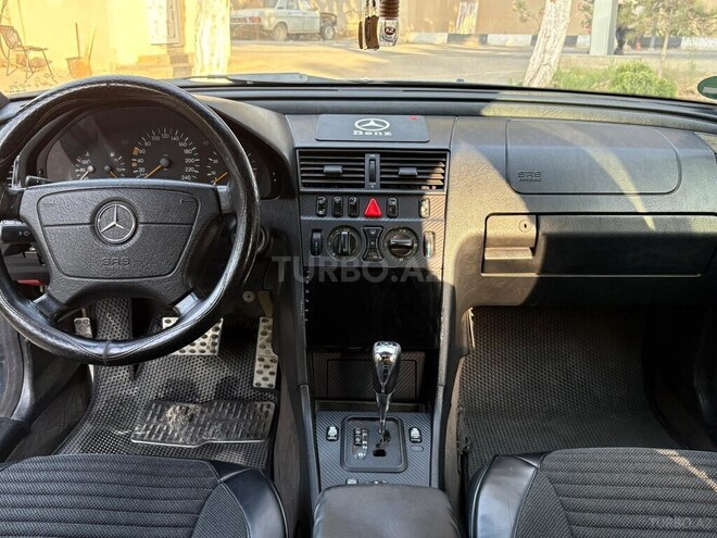 Mercedes C 200 2000, 375,000 km - 2.0 l - Bakı