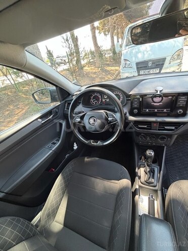 Skoda Rapid 2022, 124,000 km - 1.6 l - Bakı