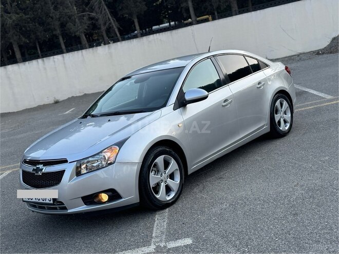 Chevrolet Cruze-13