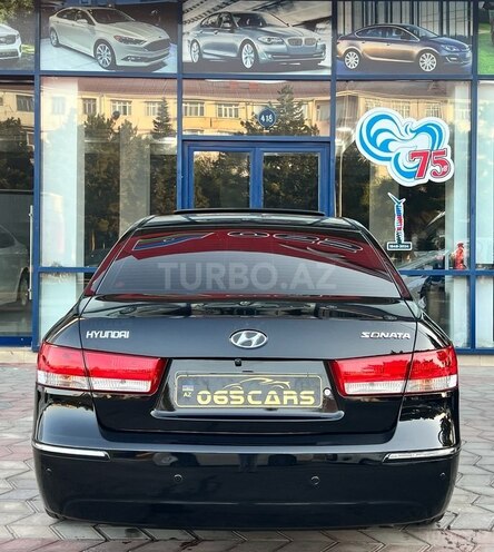 Hyundai Sonata-12