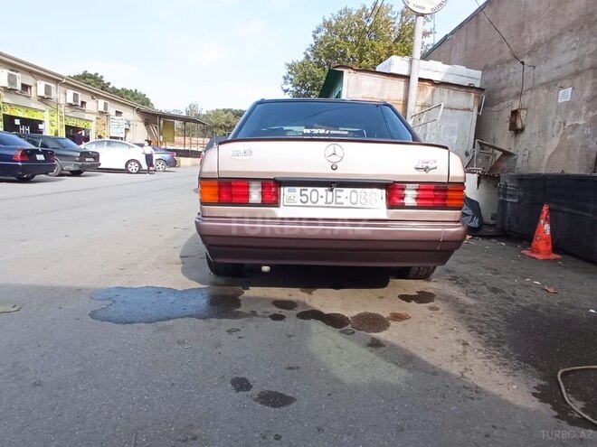 Mercedes 190 1993, 300,000 km - 2.0 l - Bakı