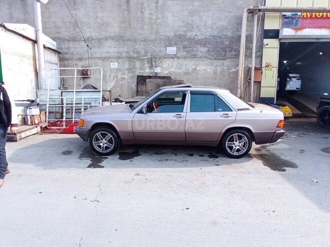 Mercedes 190 1993, 300,000 km - 2.0 l - Bakı