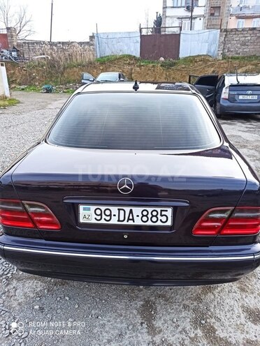Mercedes E 270 1999, 365,000 km - 2.7 l - Bakı