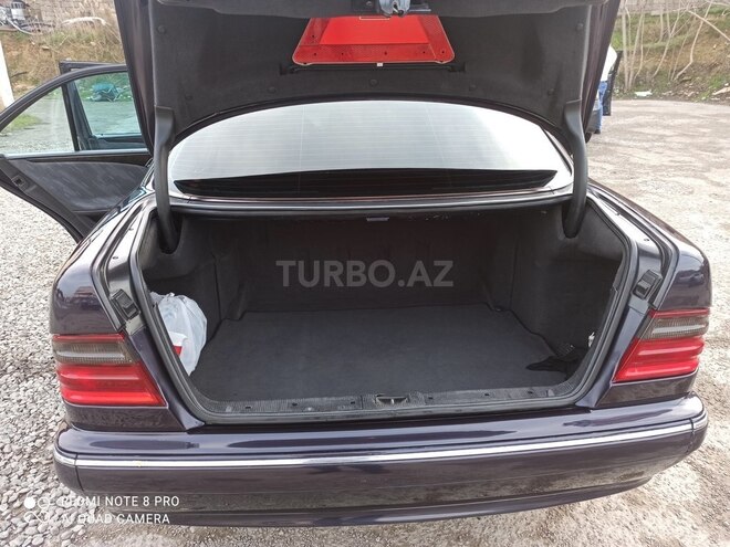 Mercedes E 270 1999, 365,000 km - 2.7 l - Bakı