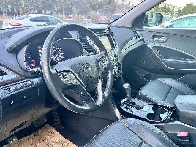 Hyundai Santa Fe-6
