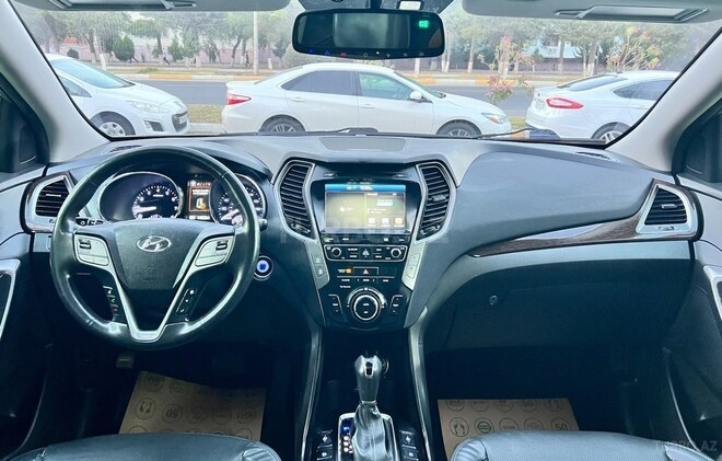 Hyundai Santa Fe-9