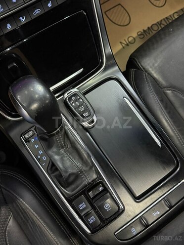 Hyundai Grandeur-12