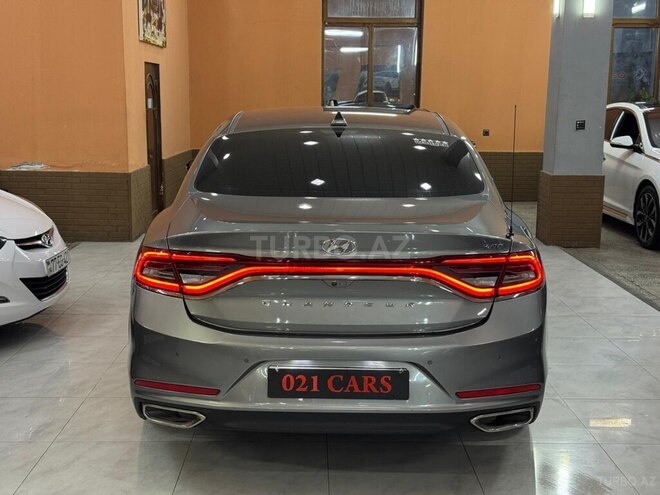Hyundai Grandeur-3