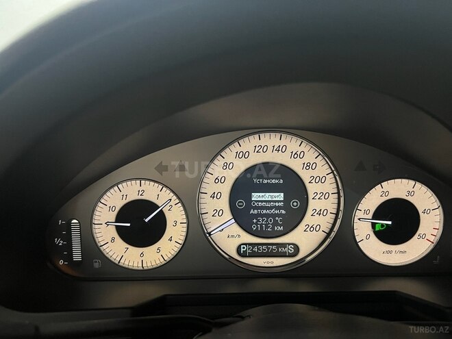 Mercedes E 220 d 2007, 243,300 km - 2.2 l - Bakı