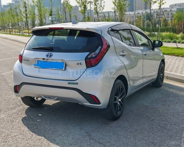 Toyota Aqua 2022, 21,200 km - 1.5 л - Bakı
