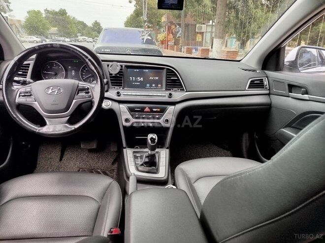 Hyundai Avante 2017, 153,000 km - 1.6 l - Bakı