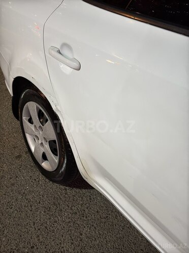 Kia  2008, 200,000 km - 1.4 л - Bakı