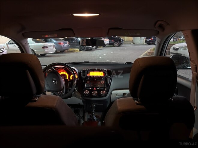 Kia  2008, 200,000 km - 1.4 л - Bakı
