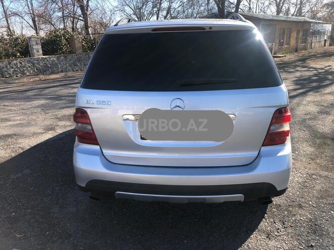 Mercedes ML 350 4MATIC-2