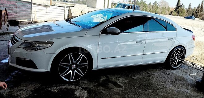 Volkswagen Passat CC-8