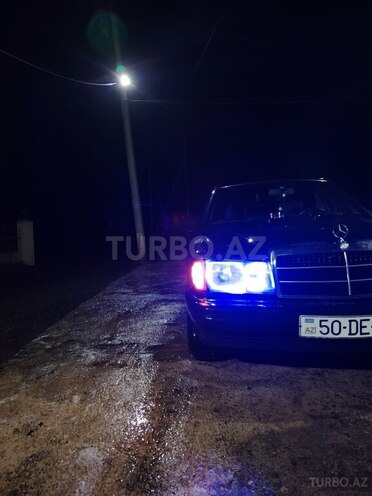 Mercedes 190 1993, 484,000 km - 2.0 l - Astara