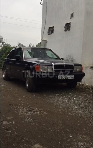 Mercedes 190 1993, 484,000 km - 2.0 l - Astara