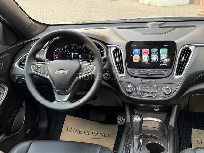Chevrolet Malibu-12