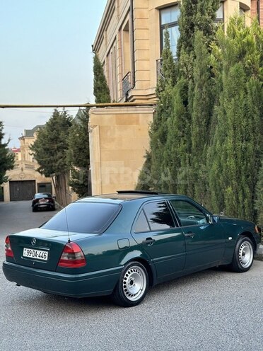 Mercedes C 180 1997, 376,000 km - 1.8 л - Qazax