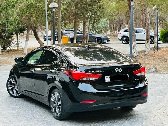 Hyundai Elantra 2016, 105,000 km - 1.8 л - Bakı