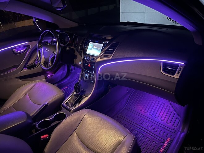 Hyundai Elantra 2016, 105,000 km - 1.8 л - Bakı
