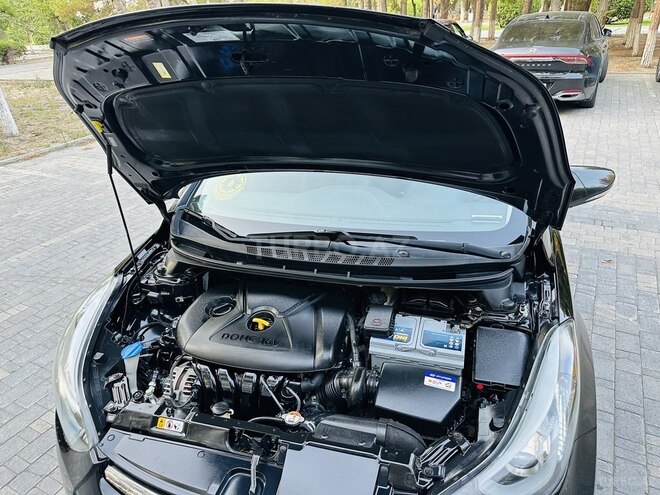 Hyundai Elantra 2016, 105,000 km - 1.8 л - Bakı