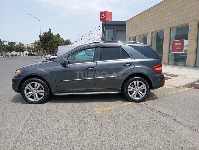 Mercedes ML 350 4MATIC-3