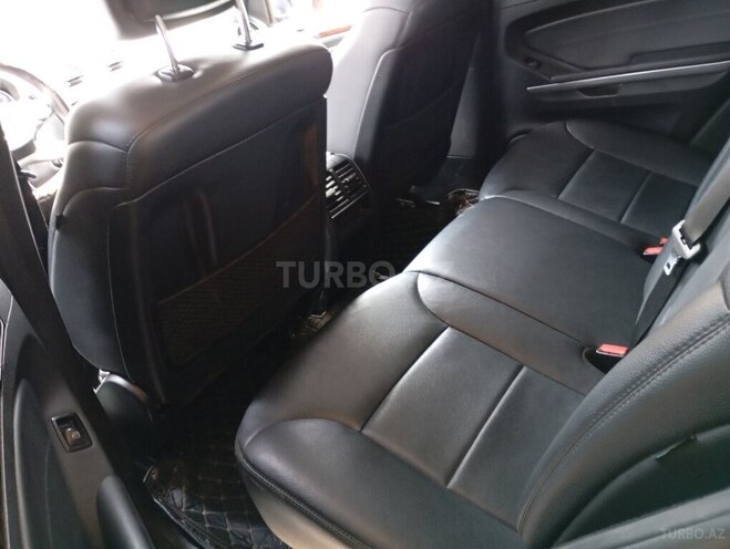 Mercedes ML 350 4MATIC-11