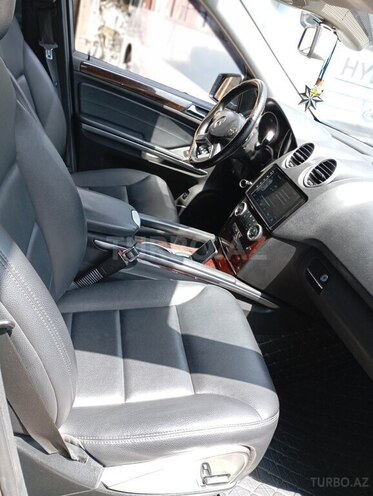 Mercedes ML 350 4MATIC-14