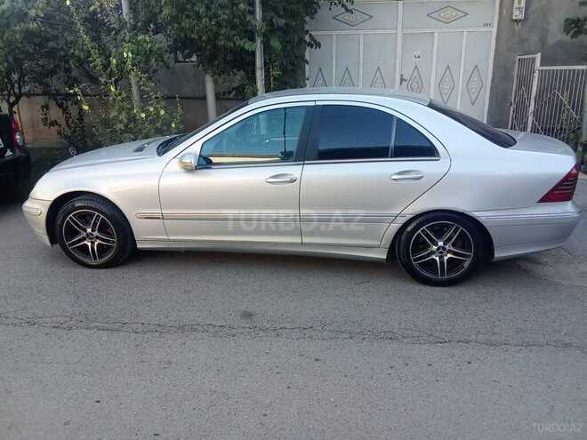 Mercedes C 240 2000, 235,000 km - 2.6 л - Gəncə
